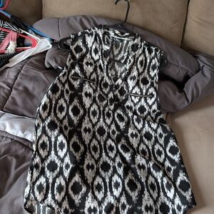 Black and White Sleeveless Blouse